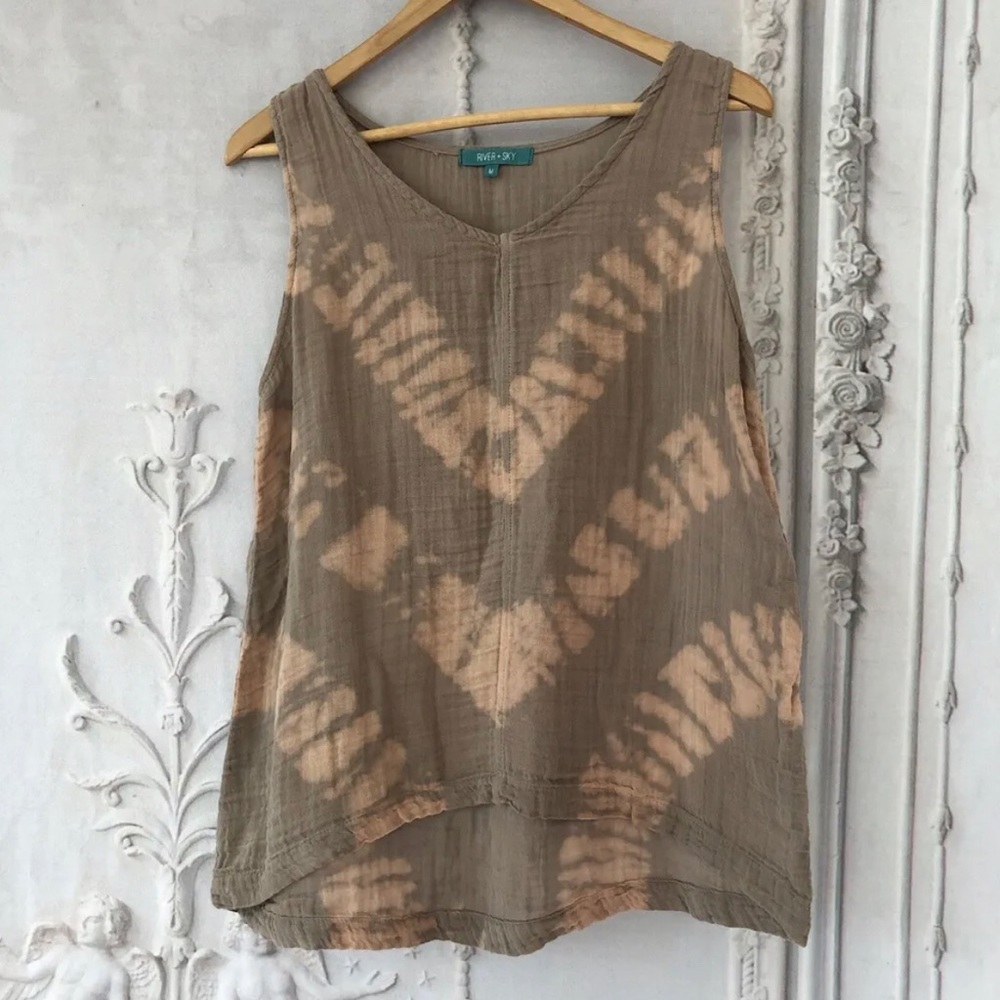 River + Sky organic gauze Island tank size M EUC